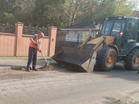 5 сентября работы по уборке города продолжат 20 единиц техники и 71 дорожный рабочий.