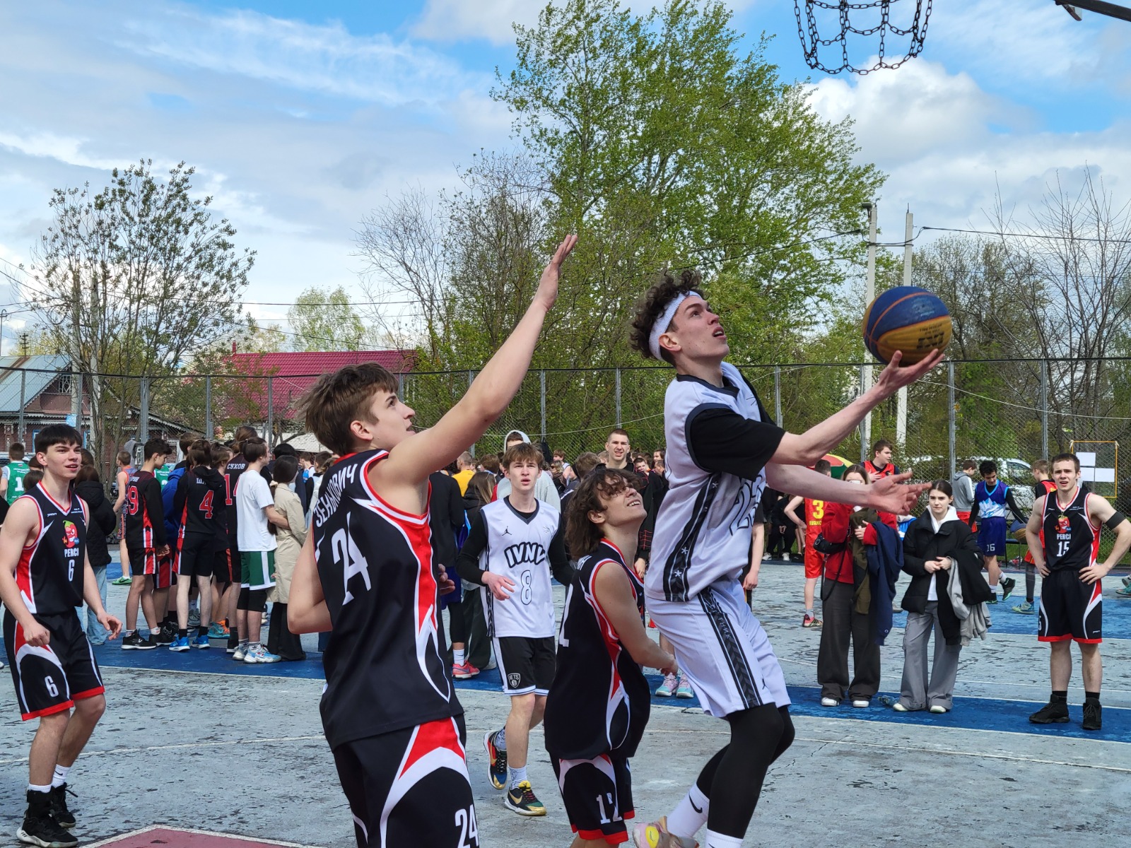 В Иванове прошел первый тур открытого Первенства Ивановской области по баскетболу 3x3.