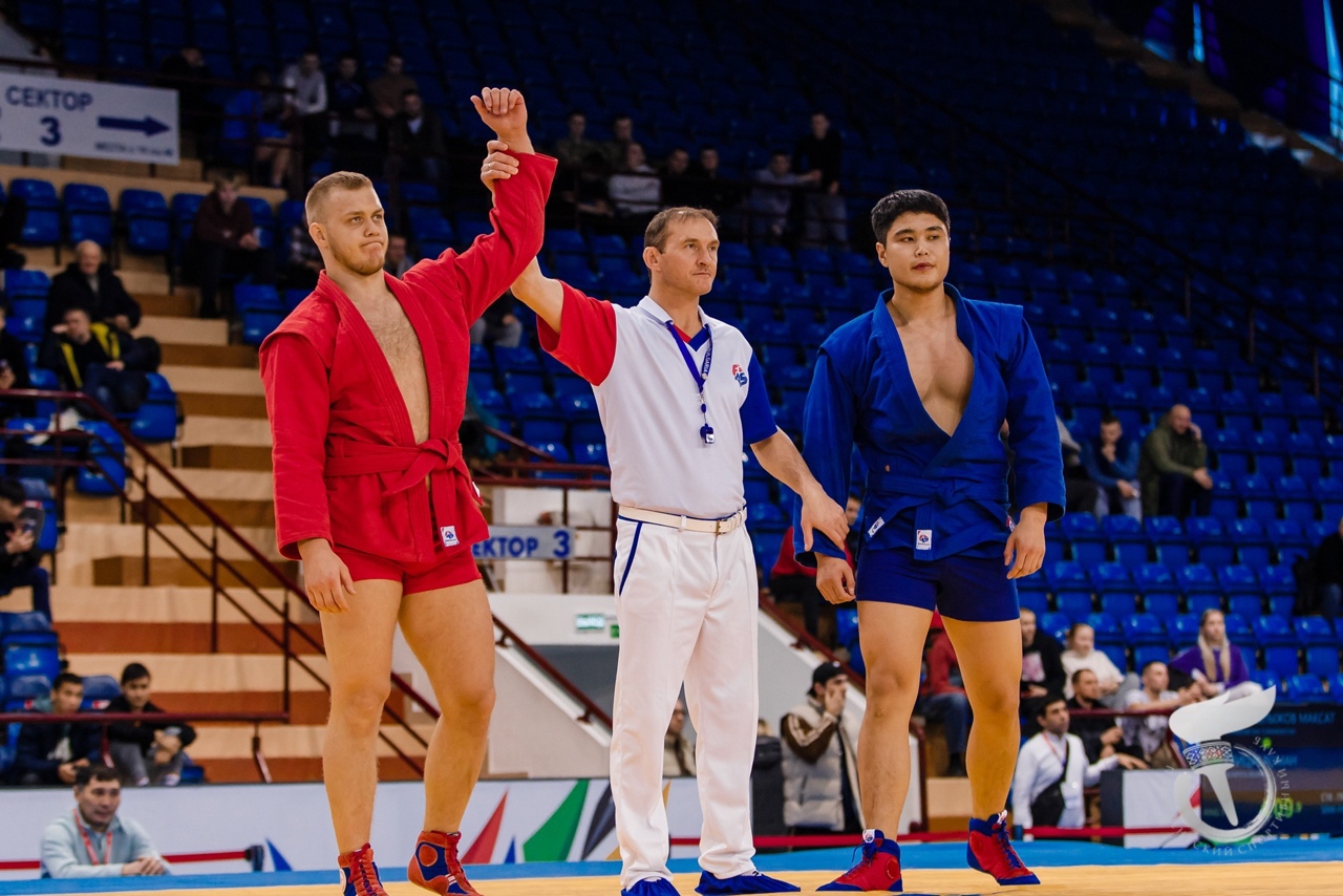 Уроженец Иванова завоевал серебряную медаль Международного турнира по самбо.
