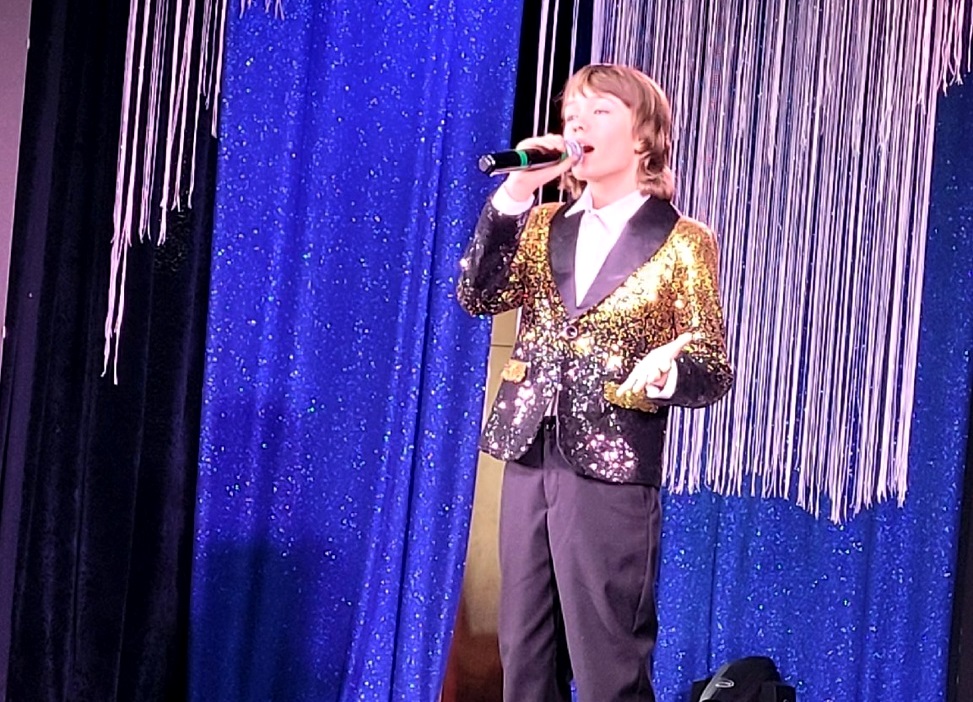 Юный ивановский исполнитель стал лауреатом международного песенного конкурса.