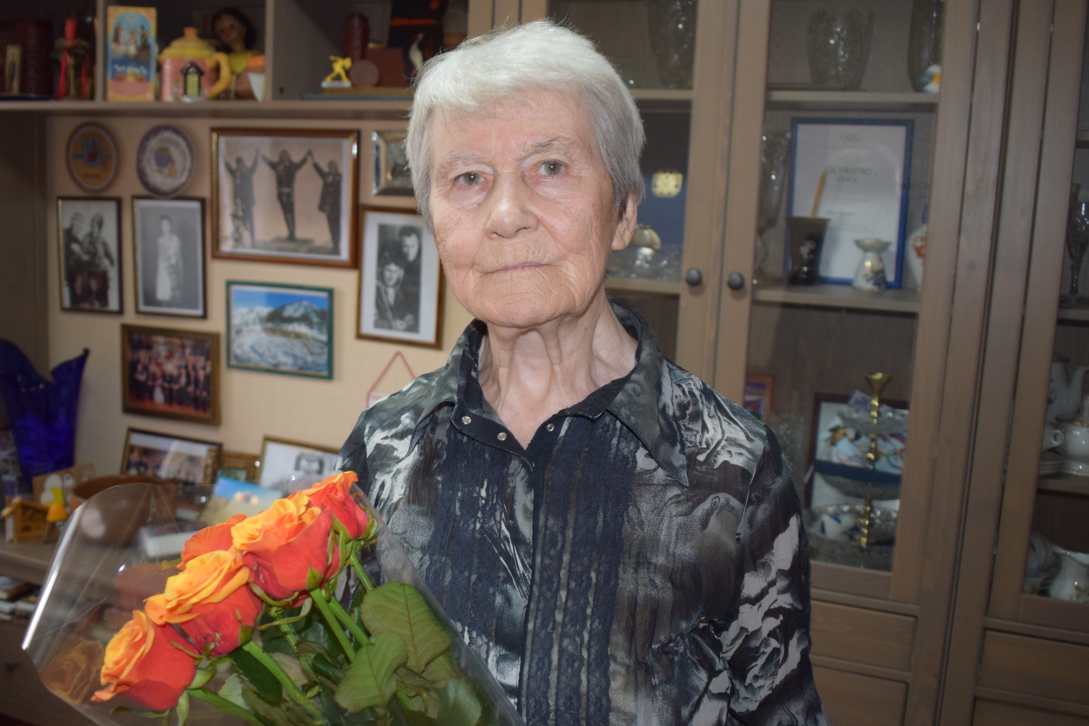 Сегодня поздравления с днем рождения принимает Почетный гражданин города Иванова Ирина Николаевна Егорова.