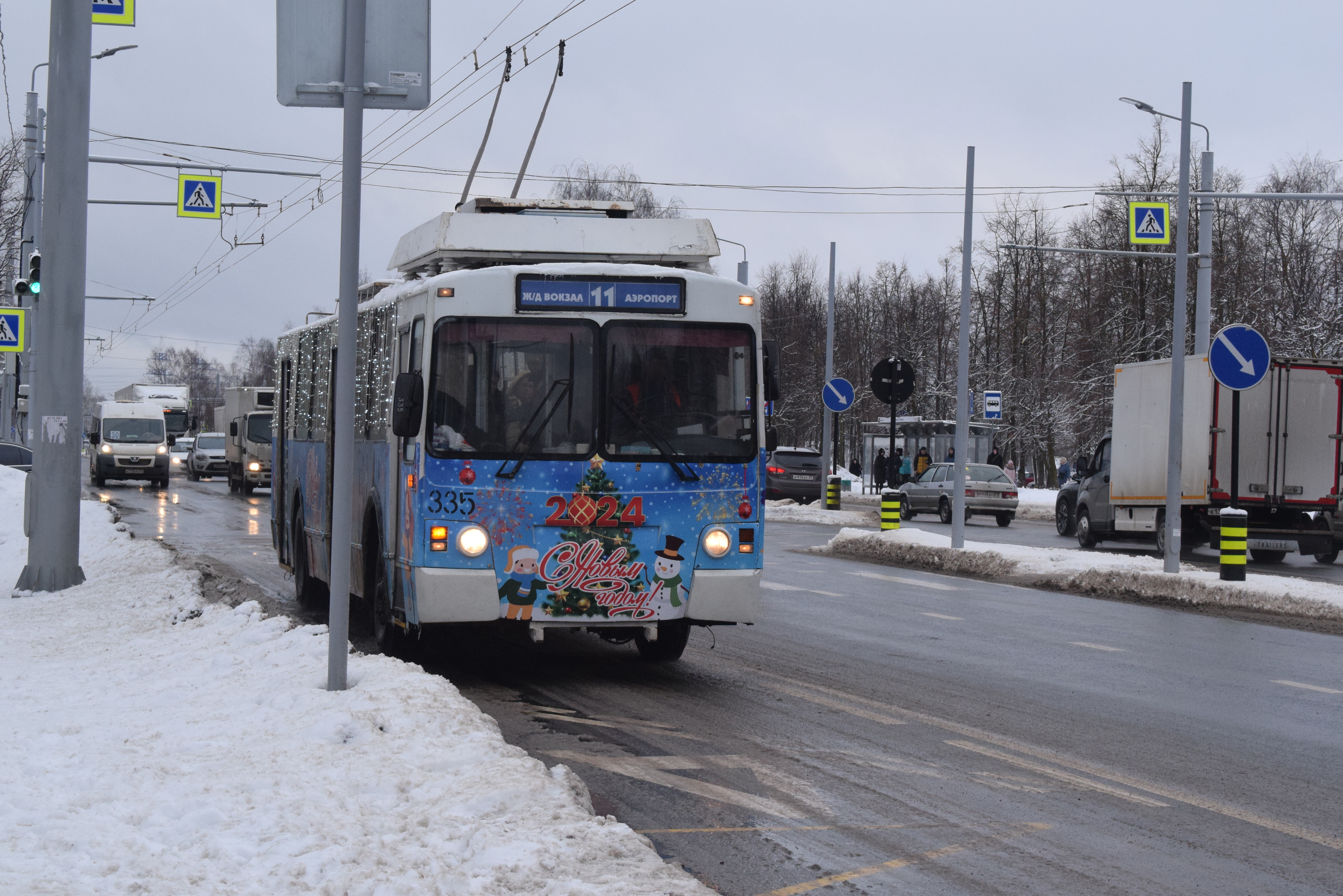 Ивановское троллейбусное предприятие подготовило для своих пассажиров новогодний подарок.