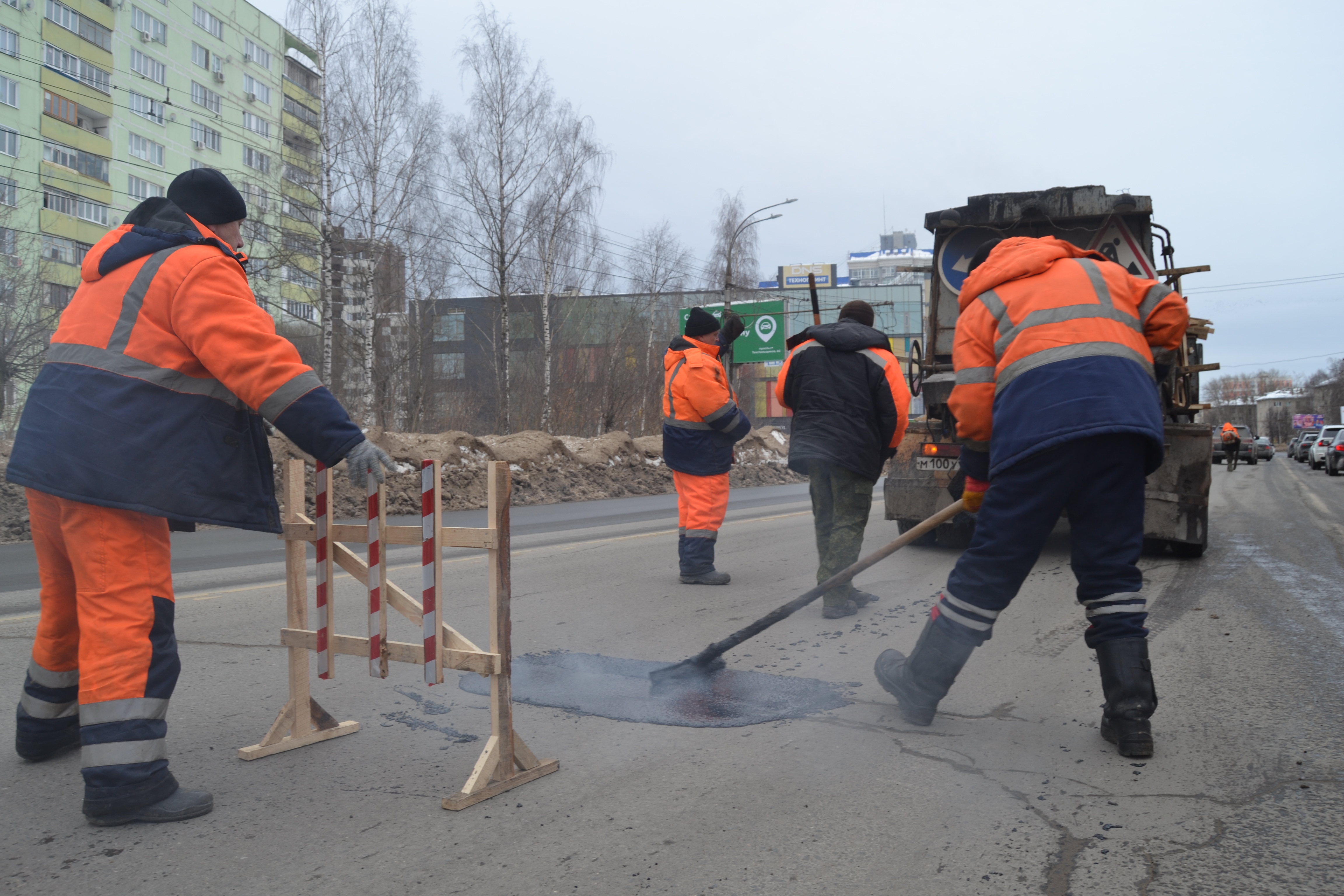 Ямочный ремонт дорог запланирован на улицах Якова Гарелина, Люлина, Cтанционная и Носова.