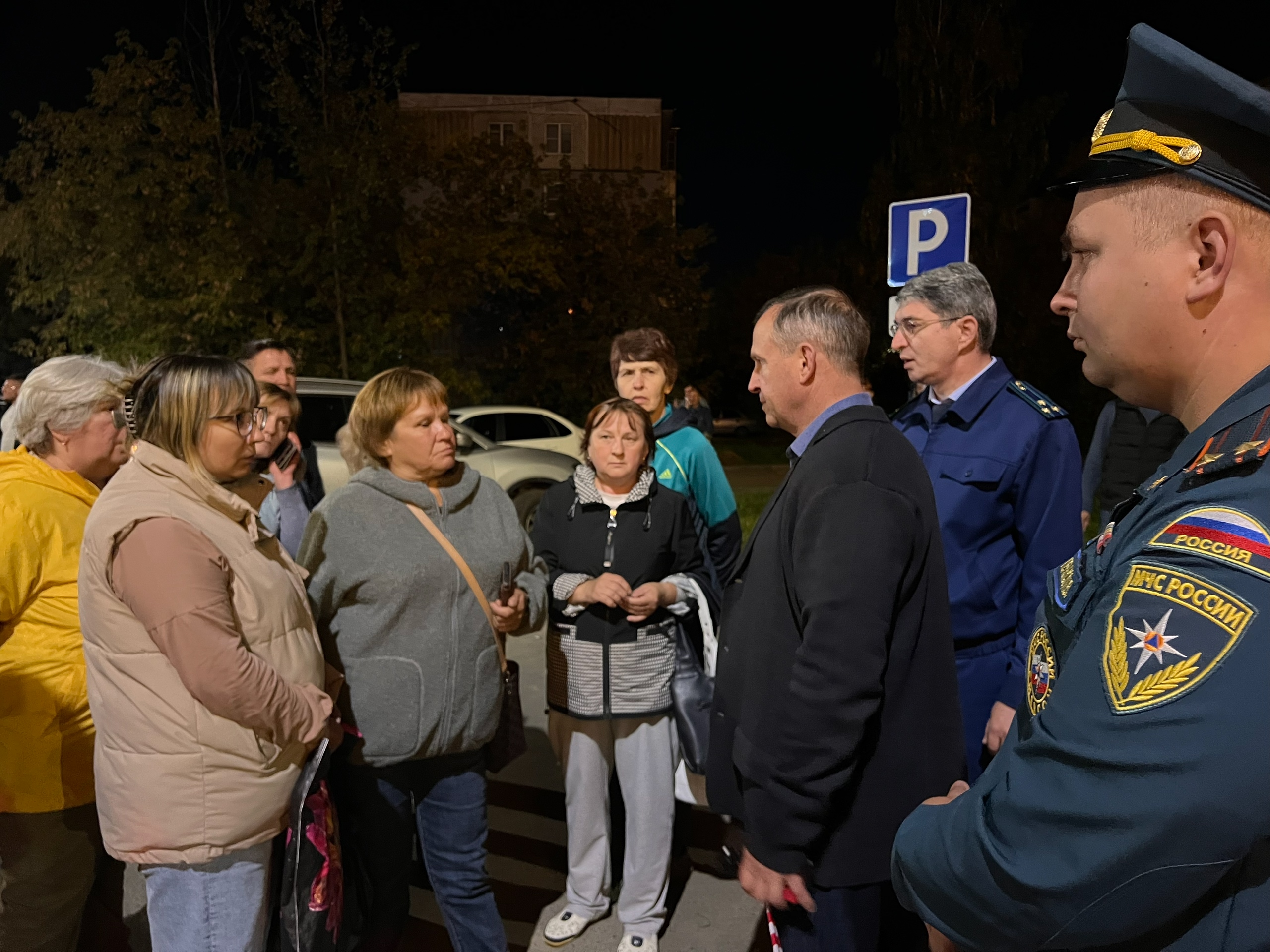 Жильцам пострадавшего от пожара дома на улице Сакко окажут необходимую помощь.