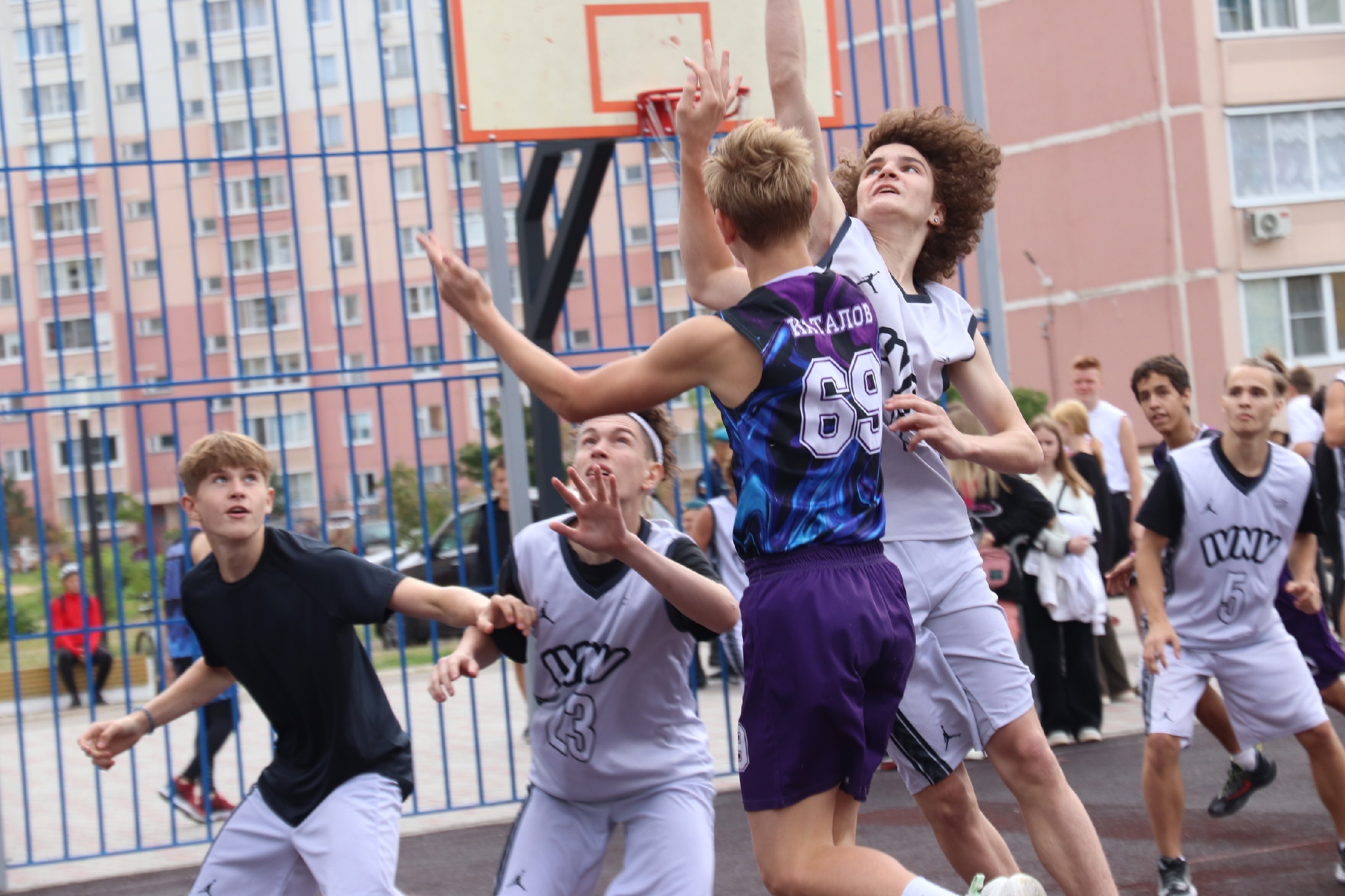 Прошел II турнир по баскетболу 3х3 памяти Героя Российской Федерации Владимира Зозулина.