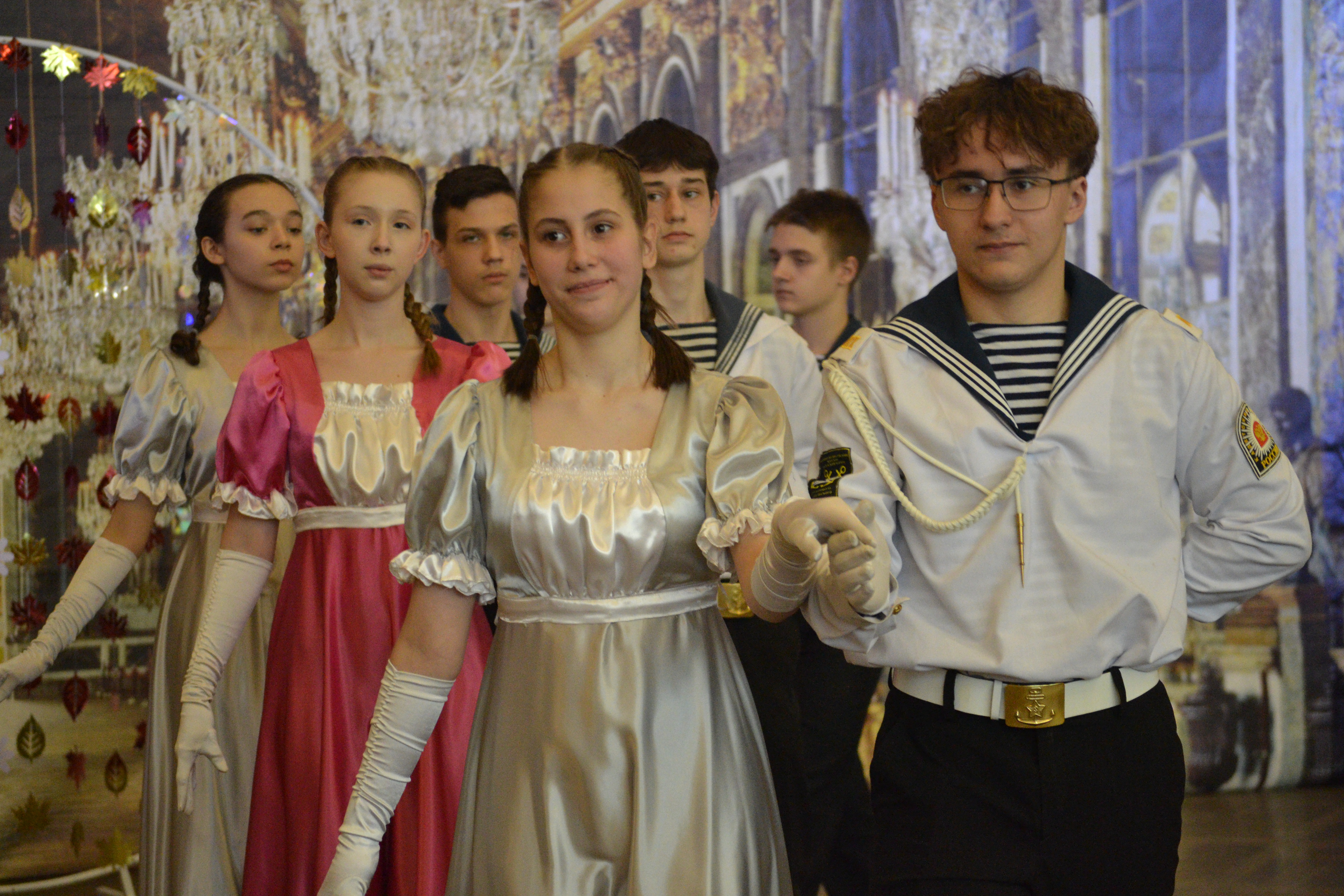 В Иванове прошел кадетский бал.