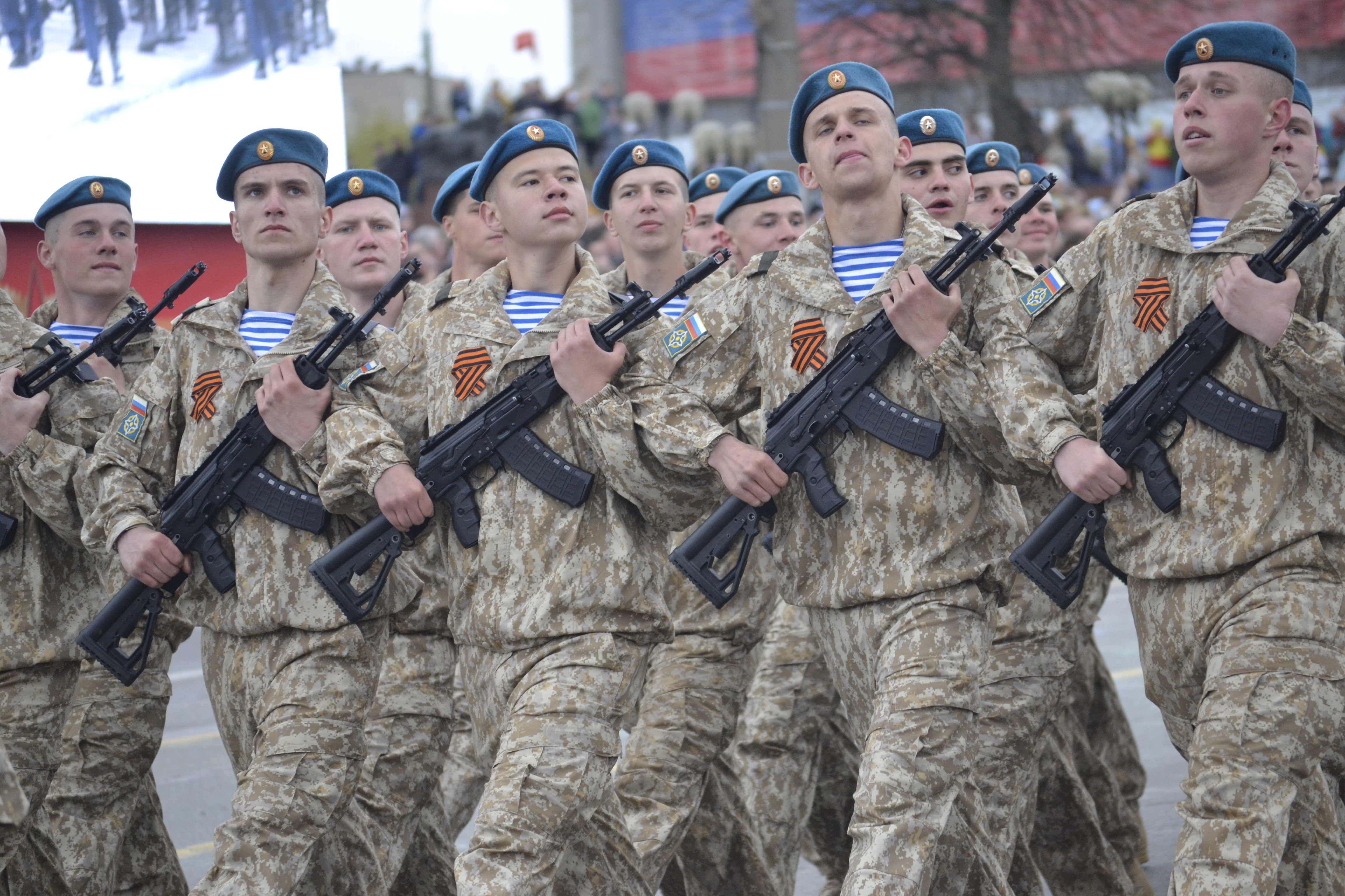 В школах Иванова проходит акция «Сыны многонациональной России!».