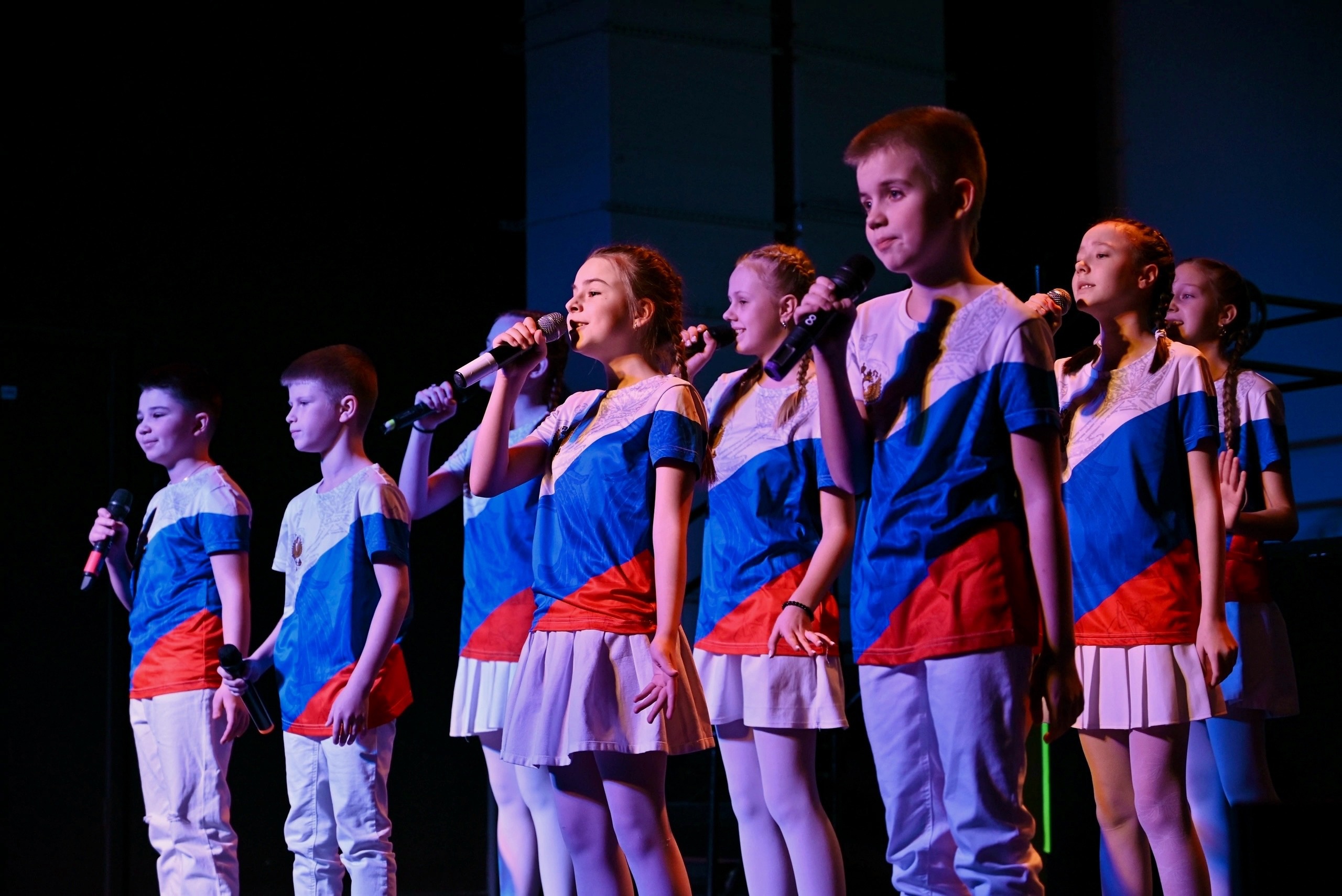 Ивановцам показали концертную программу «Россия - это мы!».