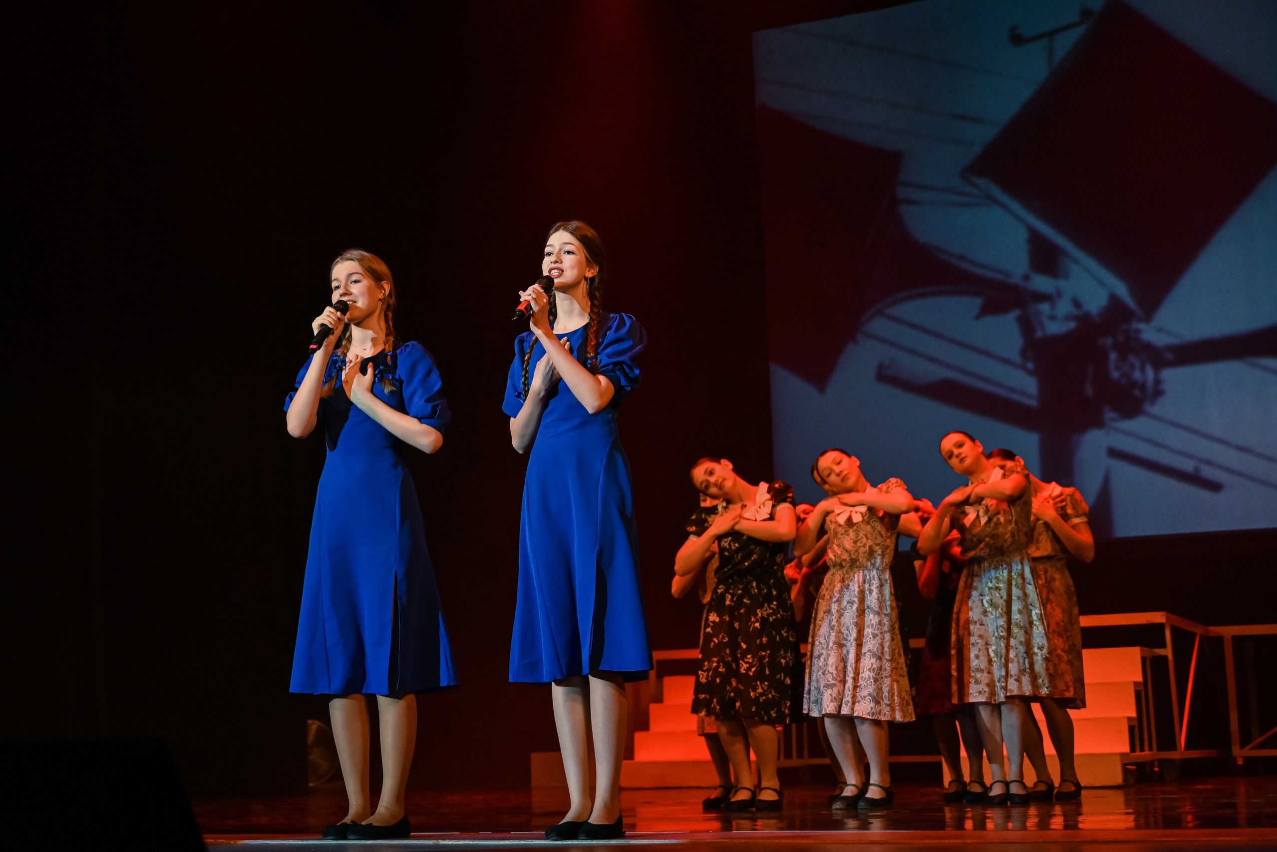 В ЦКиО состоялся урок-концерт абонемента для школьников "За датами - имена, за именами - история".