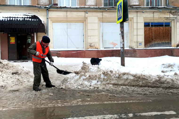 О работах по уборке города.