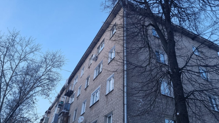 Администрация города Иванова начала проверку по факту падения наледи на прохожего.