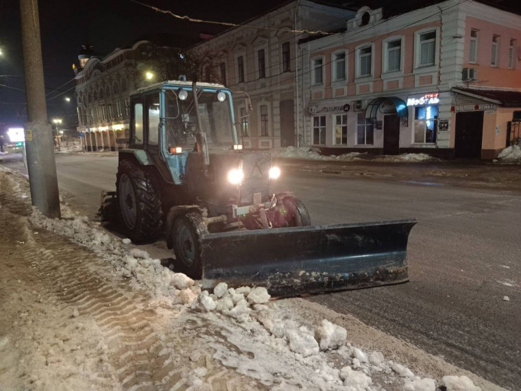 В ночь с 15 на 16 марта в работах по уборке  города Иванова были задействованы 55 единиц спецтехники.