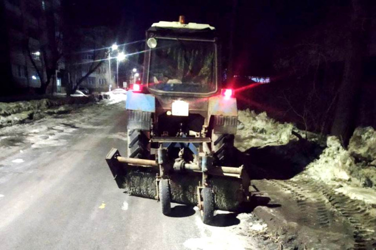 Ямочный ремонт дорог днем 1 апреля запланирован на улицах Крутицкая, Большая Воробьевская и Шошина областного центра.
