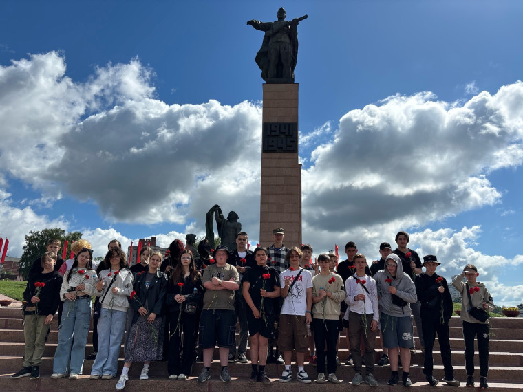 Завершилась работа летних профильных лагерей для молодежи.