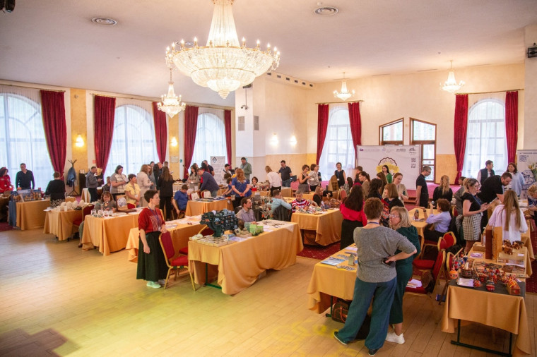 Мастера из Иванова вышли в финал III  Межрегионального конкурса «Туристский сувенир Золотого кольца».