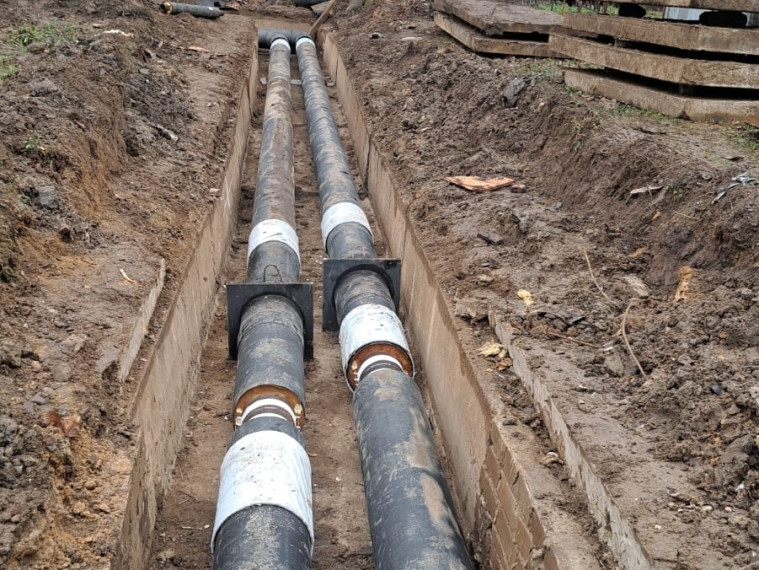 «Ивгортеплоэнерго» завершает ремонт теплосетей в Суховке.