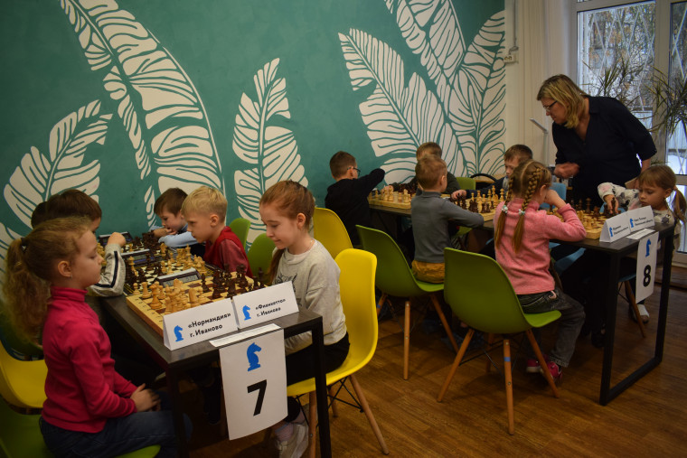 В Иванове прошел межрегиональный турнир по шахматам среди центров дополнительного образования.