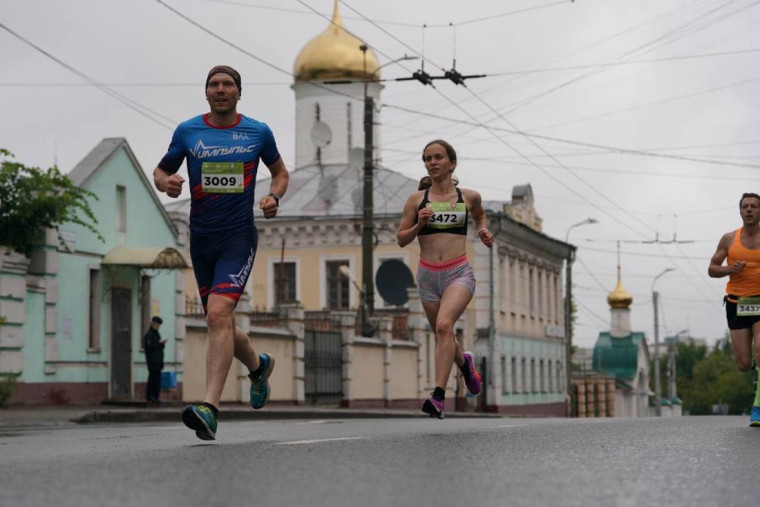 В Иванове прошёл пятый забег серии «Фармэко — Бегом по Золотому кольцу».