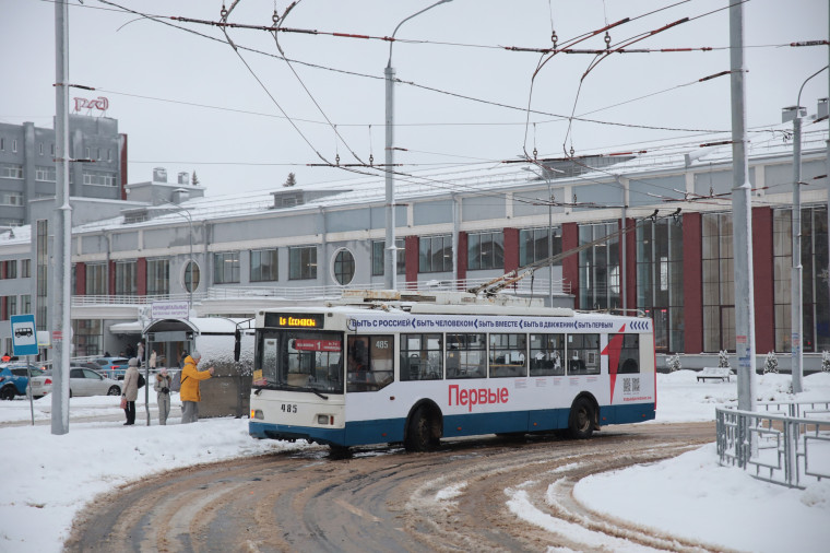 В областном центре стартовала акция «Везу первых!».