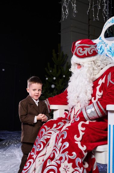 Новогоднюю Резиденцию Деда Мороза в городском ЦКиО посетили уже более 400 ребят.