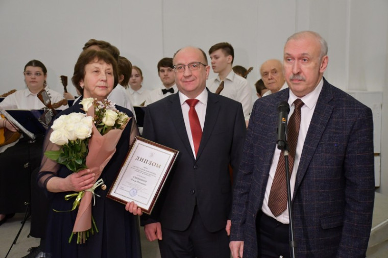 Городскую премию им. Александра Жуковского вручили Ольге Скрябиной.