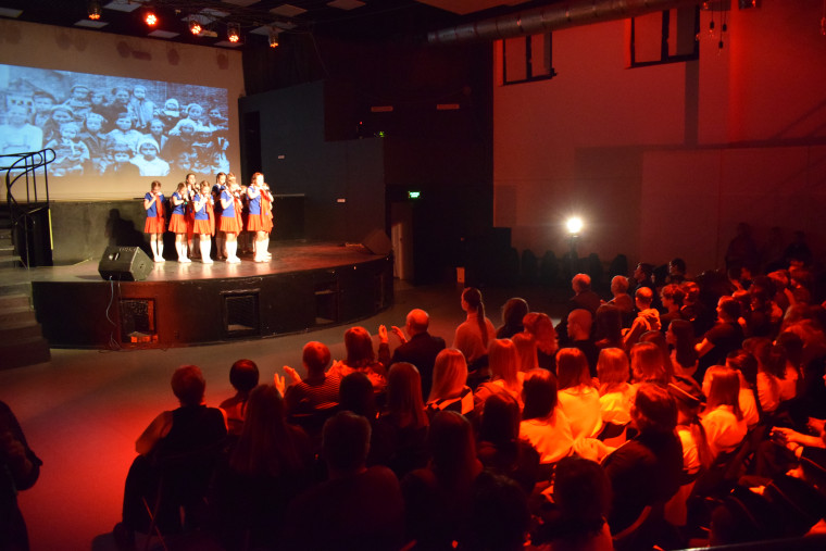 В Центре «Авангард» прошла памятная программа «900 дней мужества…».