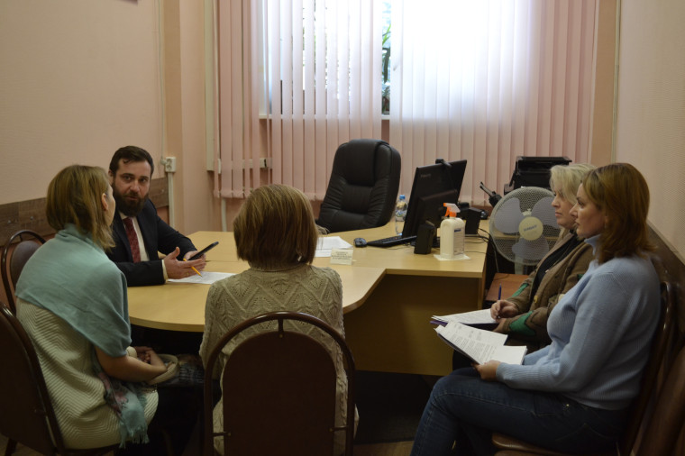 Владимир Шарыпов провёл личный прием граждан.