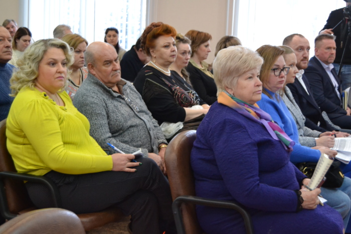 Количество жалоб на отсутствие вывоза коммунальных отходов снизилось в четыре раза.