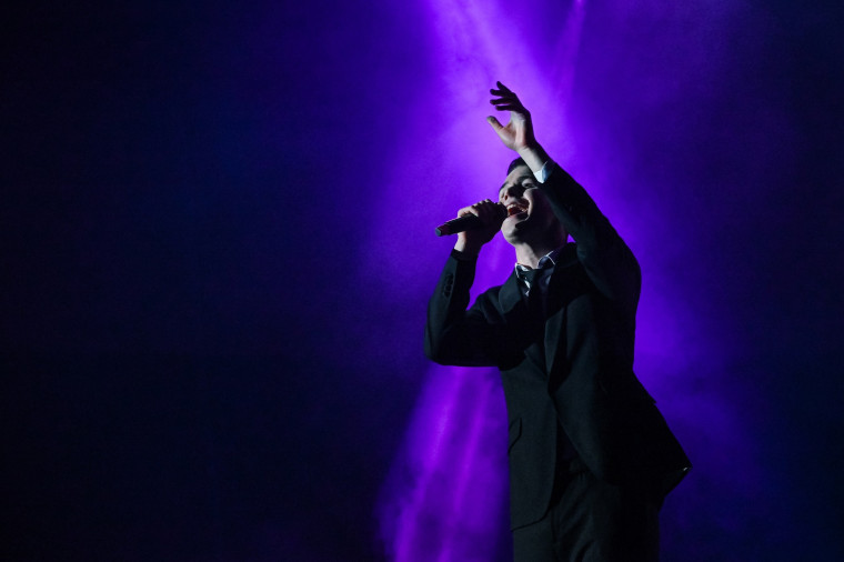 В городском ЦКиО состоялся сольный концерт Ивана Дятлова.