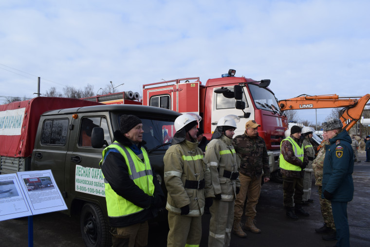 В Иванове прошел смотр аварийно-спасательной техники.
