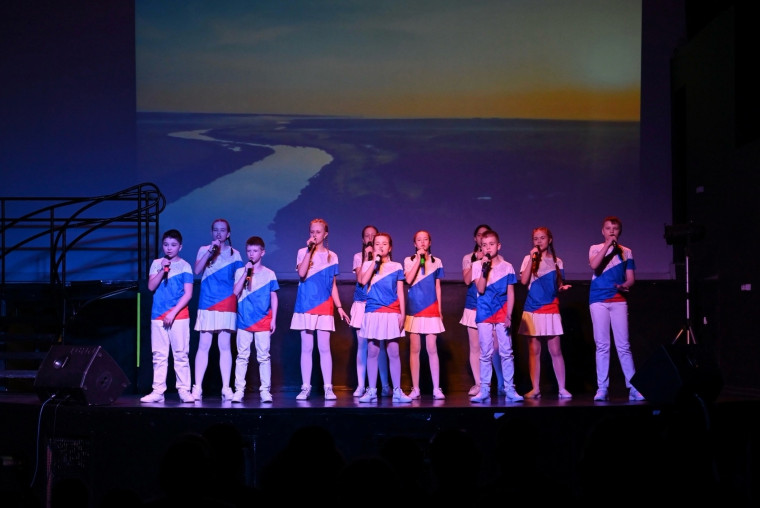 Ивановцам показали концертную программу «Россия - это мы!».