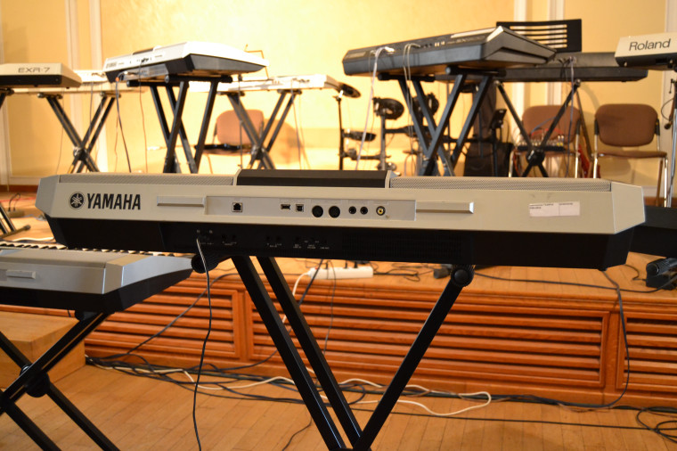 Юные музыканты Иванова и Ярославля выступили на совместном концерте электронно-клавишной музыки.