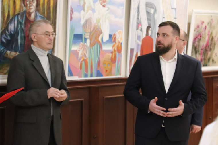 В Иванове открылась персональная выставка художника Владимира Котина «От Донбасса до Сахалина».