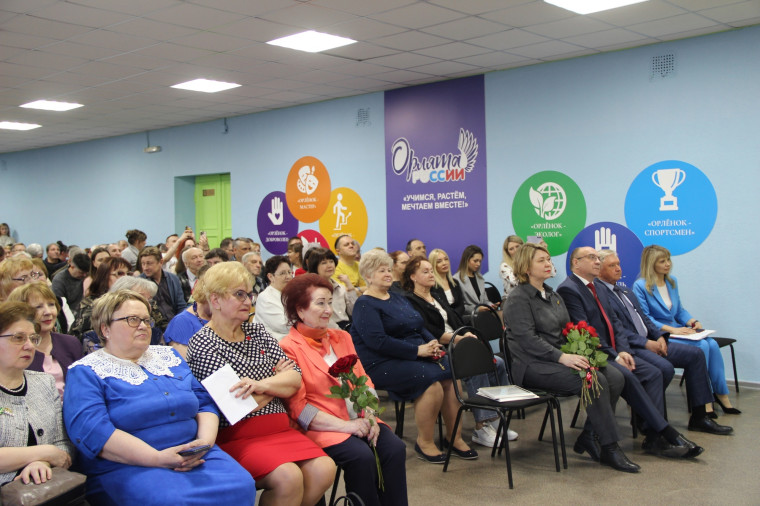 Ивановская школа № 58 отметила 70-летний юбилей.