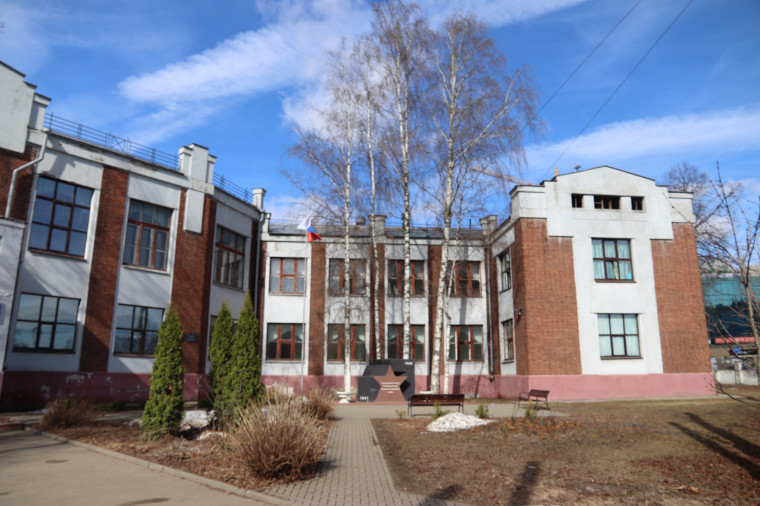 Владимир Шарыпов рассказал о планах по капитальным ремонтным работам в зданиях образовательных учреждений.