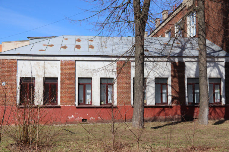 Владимир Шарыпов рассказал о планах по капитальным ремонтным работам в зданиях образовательных учреждений.