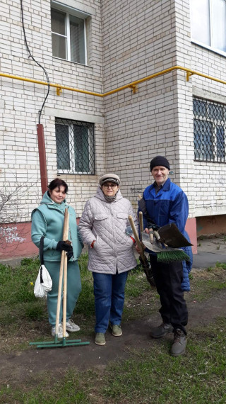 ТОСы города Иванова продолжают проводить субботники на своих территориях.