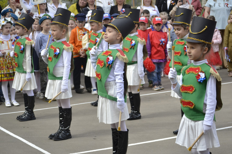 Фестиваль «Дружный май» собрал 17 детских коллективов.