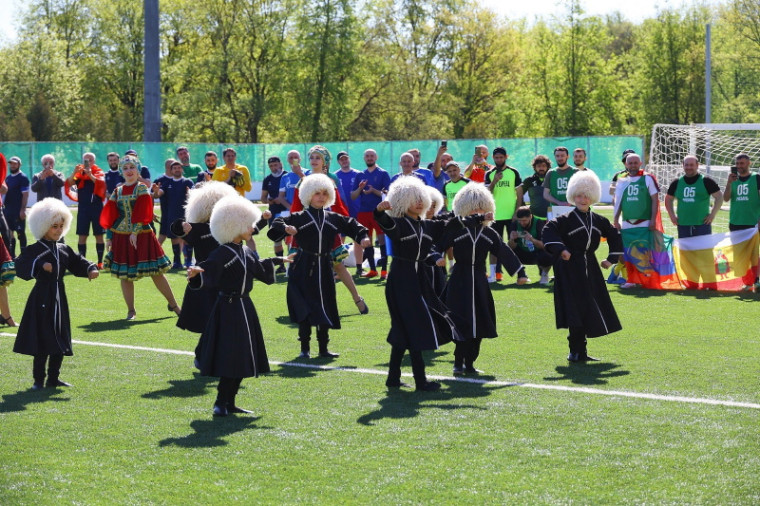 Ивановцы сыграли на турнире по футболу памяти героя.