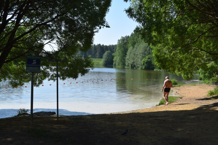 К летнему купальному сезону во всех городских парках для граждан организованы места отдыха у воды.