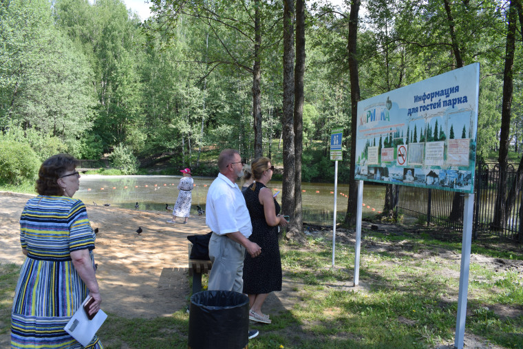 К летнему купальному сезону во всех городских парках для граждан организованы места отдыха у воды.