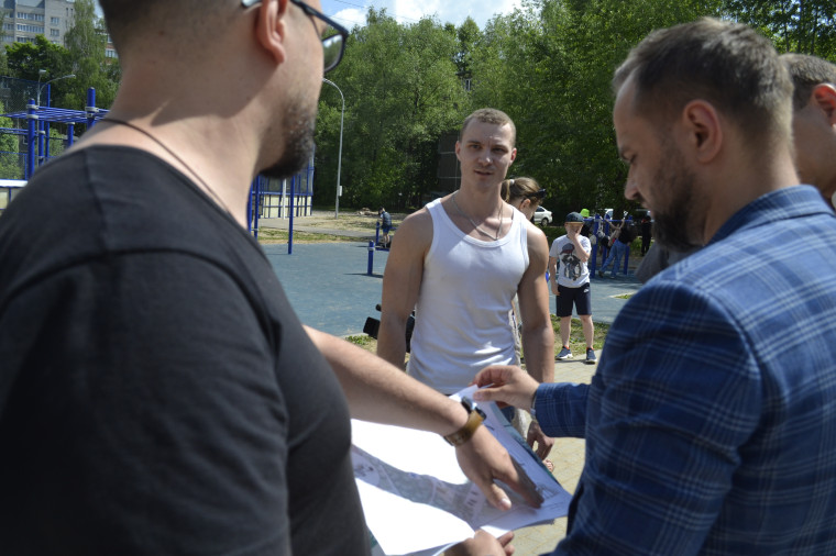 В детском сквере «Буратино» установили новый тренажерный комплекс.