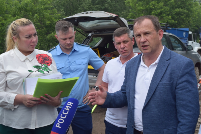 Александр Шаботинский создал штаб по ликвидации горения на полигоне ТБО «Залесье».