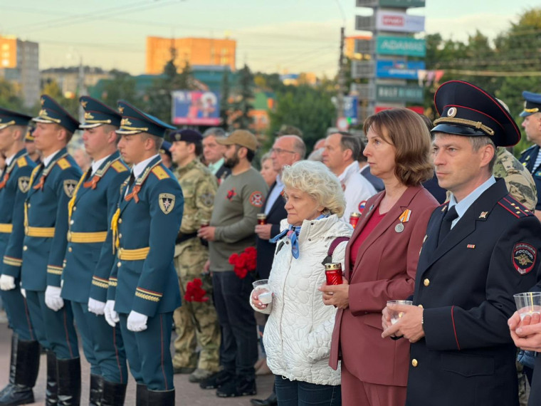 В день памяти и скорби в Иванове прошла акция «Памяти павших…».