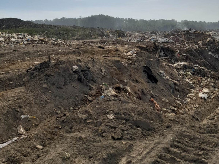 На полигоне «Залесье» идет ликвидация очагов тления.