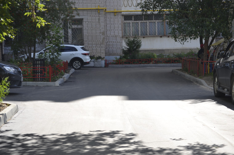 «ЗаМЕЧТАтельный двор» на ул. Черниковых получил безопасную дорогу.