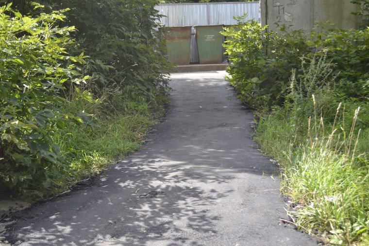 «ЗаМЕЧТАтельный двор» на ул. Черниковых получил безопасную дорогу.