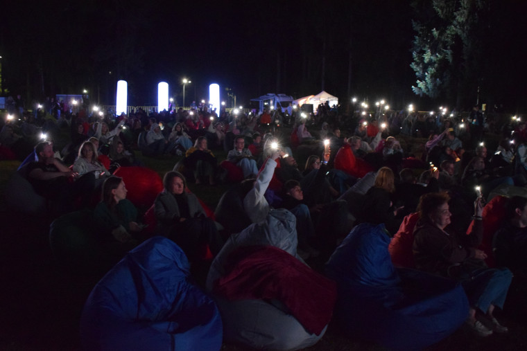 Около 3 тысяч ивановцев побывали на открытых кинопоказах фестиваля уличного кино.