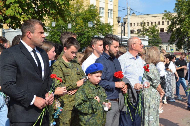 В областном центре почтили память жертв террористических актов.