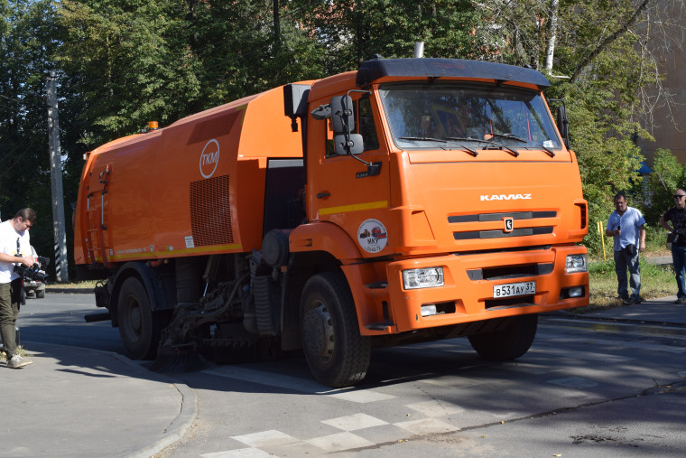 По поручению губернатора разработано системное решение проблемы содержания контейнерных площадок в Иванове.